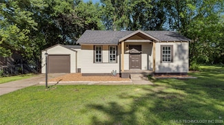 719 N Maplewood Ave, Tulsa, OK 74115