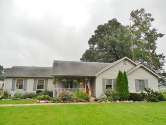 5114 Bailey Rd, Eau Claire, MI 49111