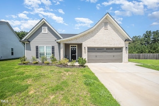 1828 Wellspring Ct, Graham, NC 27253