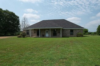 862 County Road 4570, Kennard, TX 75847