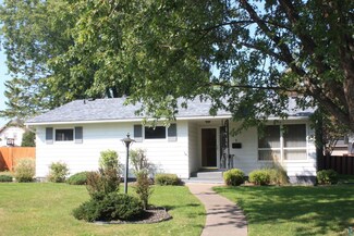 9 Hayes Ct, Superior, WI 54880