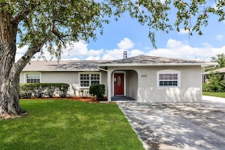 3200 Tyne Ln, Sarasota, FL 34232