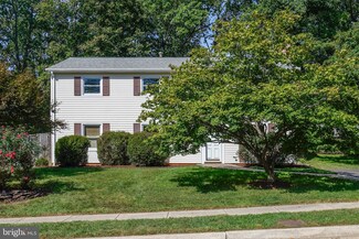 9426 Winterberry Ln, Fairfax, VA 22032