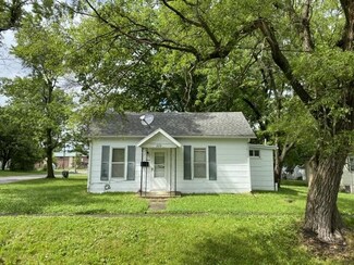 224 W Prospect St, Cameron, MO 64429