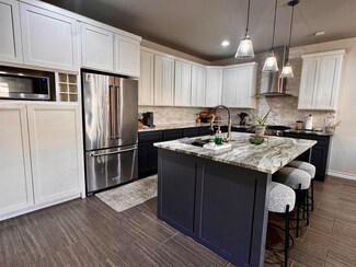 6004 Alek Dr, Laredo, TX 78041
