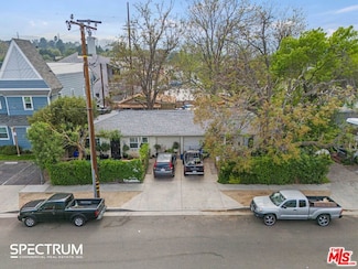 24513 Walnut St, Newhall, CA 91321