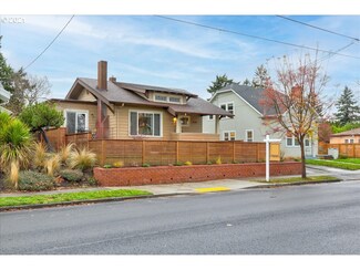 5911 NE Fremont St, Portland, OR 97213