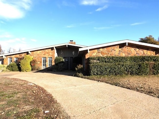 8300 Brookridge Dr, Oklahoma City, OK 73132