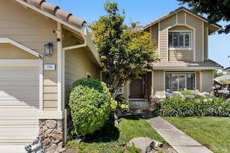 206 Willow Green Way, Vacaville, CA 95687