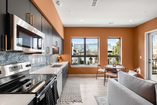 1014 16th Ave S Unit 105, Nashville, TN 37212