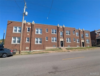 3900 Ray Ave, Saint Louis, MO 63116