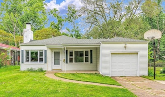 608 Hessel Blvd, Champaign, IL 61820