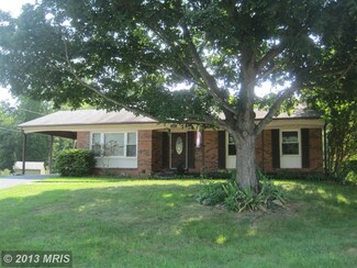 5601 Buckingham Palace Ct, Alexandria, VA 22315
