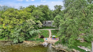 6119 Cowell Rd, Brighton, MI 48116