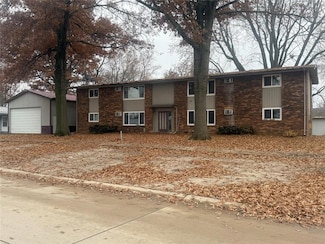 107 N Park Ave, New Sharon, IA 50207