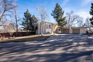 8010 W Chestnut Dr, Littleton, CO 80128