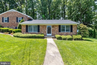 7613 Hamlet St, Springfield, VA 22151