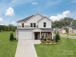 1416 Windy Park Dr, Stanley, NC 28164