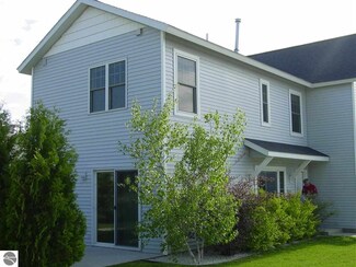 709 Lake Ave Unit A, Traverse City, MI 49684