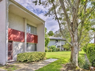 1877 Pine Cone Cir, Clearwater, FL 33760