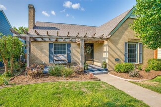 4216 Locke Ave, Fort Worth, TX 76107