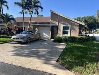 8182 Springtree Rd, Boca Raton, FL 33496