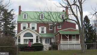 40 Retreat Rd, Southampton, NJ 08088