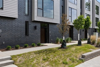 830 Newton Rd Unit 4, Iowa City, IA 52246