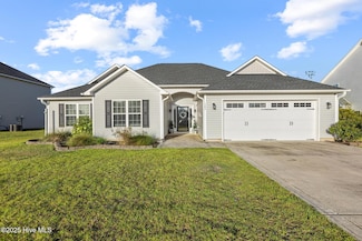 103 Goldstone Ct, White Oak, NC 28546