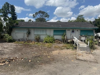 8416 Tolles Dr, North Fort Myers, FL 33917