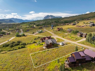 398 Cisneros Ln, Crested Butte, CO 81224