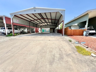 85 Red Bud Rd, Brackettville, TX 78832