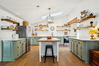 294 Barberry Hill Rd, Woodstock, VT 05091