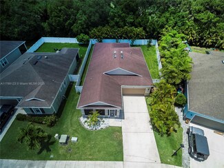 148 Port Royal Ct, Sebastian, FL 32958