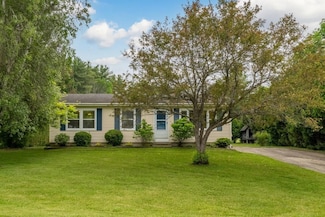 86 Tower Ln, West Rutland, VT 05777