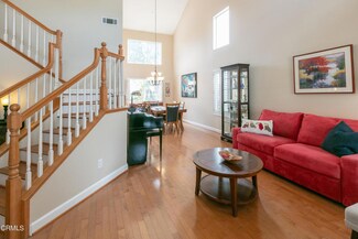 10474 Mammoth St, Ventura, CA 93004