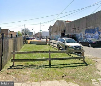 192 W Birch St, Philadelphia, PA 19133