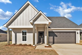 5046 Falcon Bay Dr, Shreveport, LA 71107