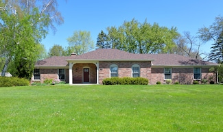 18330 Elm Terrace Dr, Brookfield, WI 53045