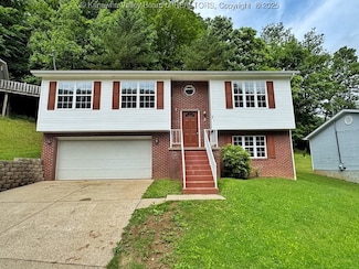 3 Samuel Ln, Saint Albans, WV 25177
