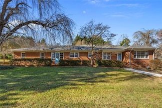 252 Lucerne Ln NW, Winston-Salem, NC 27104