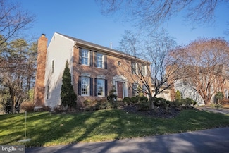 8530 Silverview Dr, Lorton, VA 22079