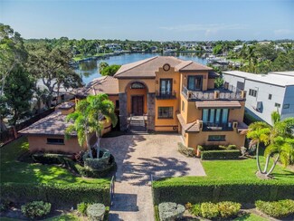 1502 Siesta Dr, Sarasota, FL 34239