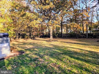 2335 Rosedown Dr, Reston, VA 20191