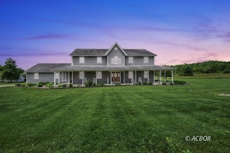 18677 Jacksonville Rd, Glouster, OH 45732