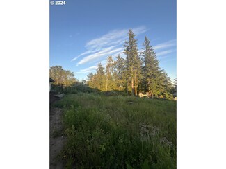 3 SE City View Dr, Happy Valley, OR 97086