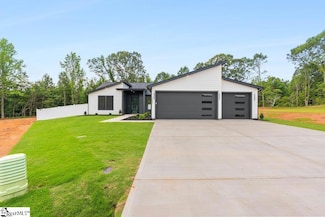2027 Blessed Dr, Inman, SC 29349