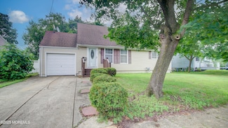 24 Mercury Cir, South Amboy, NJ 08879