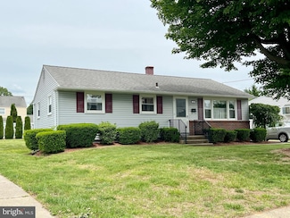 18 Jamaica Way, Trenton, NJ 08610