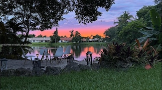 6381 Falconsgate Ave, Davie, FL 33331